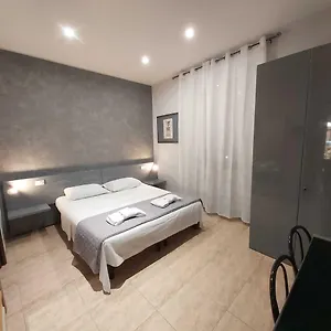 Convertini ** Milánó